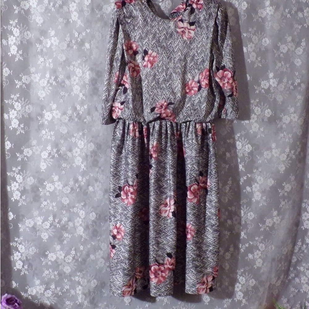 Chic Long Sleeve Floral Dress